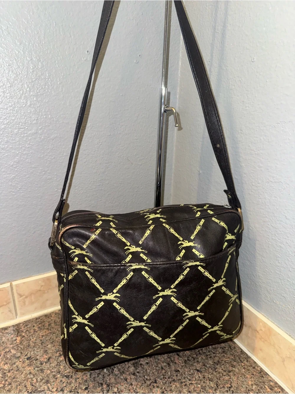 Longchamp authentic vintage equestrian Crossbody camera bag (collectors piece)
